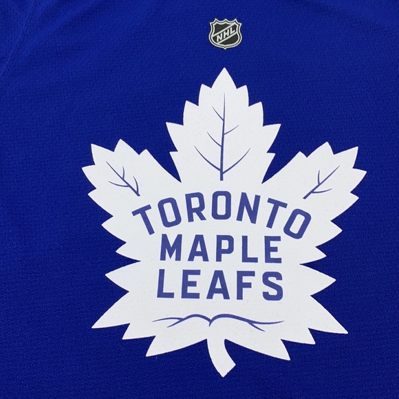 NWT Toronto Maple Leafs Replica Jersey Boys S/M Officially Licensed with the NHL - Picture 6 of 12